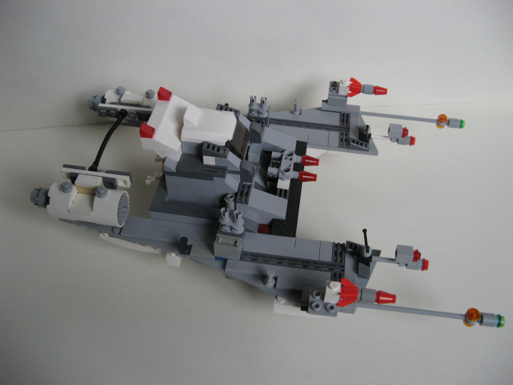 LEGO MOC - In a galaxy far, far away... - 'Pursuer' space ship