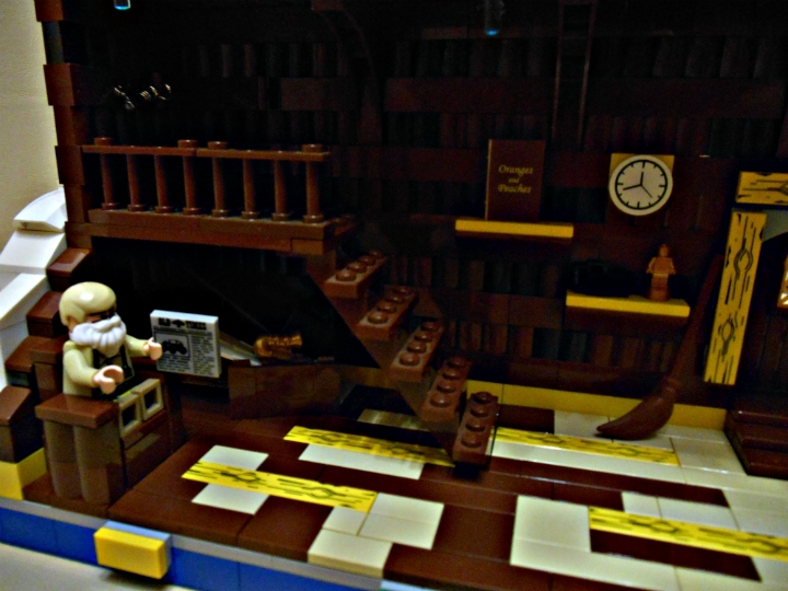 LEGO MOC - New Year's Brick 2014 - С упер кл АНТА - новогодний герой): старые газетёнки)