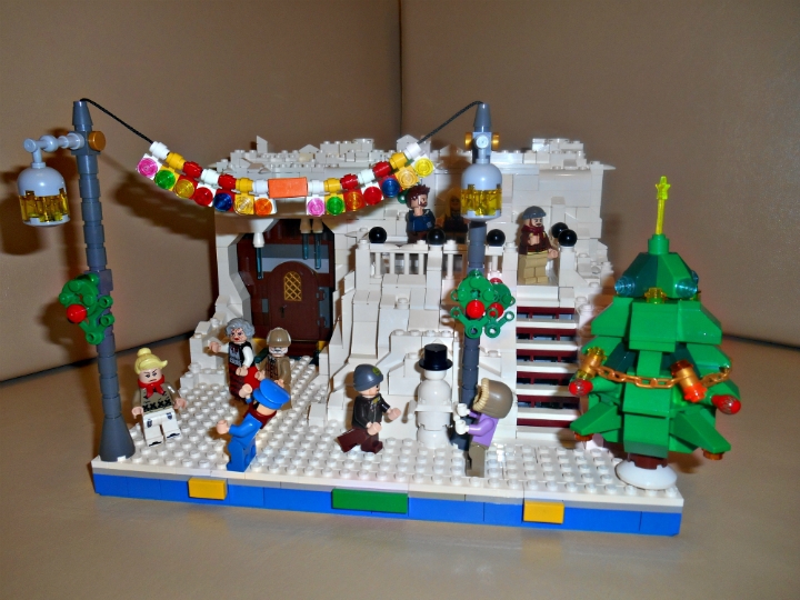 LEGO MOC - New Year's Brick 2014 - С упер кл АНТА - новогодний герой): оживлённая улица