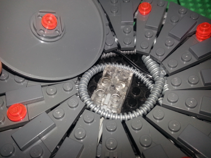 LEGO MOC - 16x16: Technics - ГОЛОГРАММА: А это - стиллизация внутри.