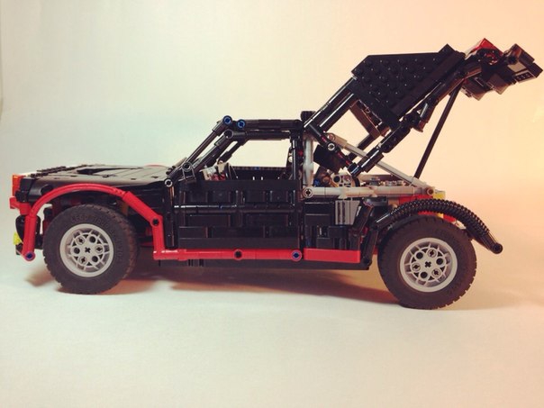LEGO MOC - Technic-contest 'Car' - peugeot 205 t16 