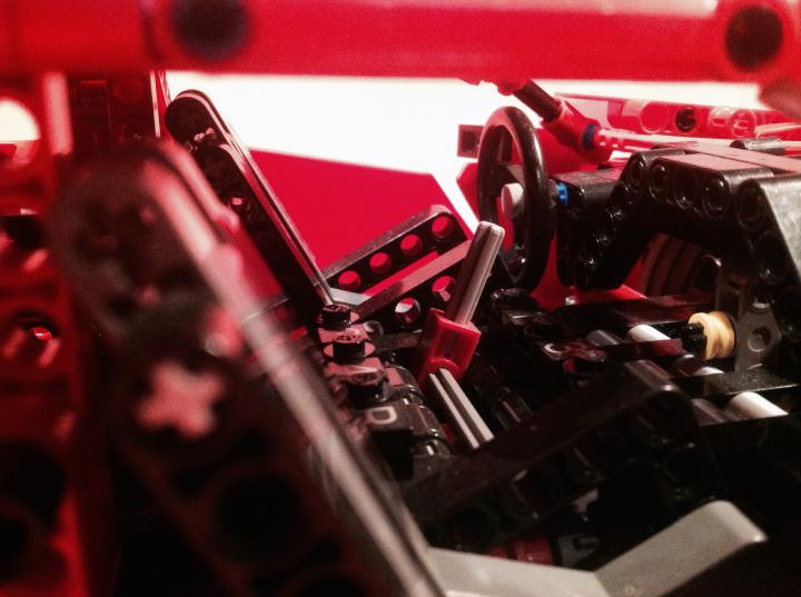 LEGO MOC - Technic-contest 'Car' - Savage