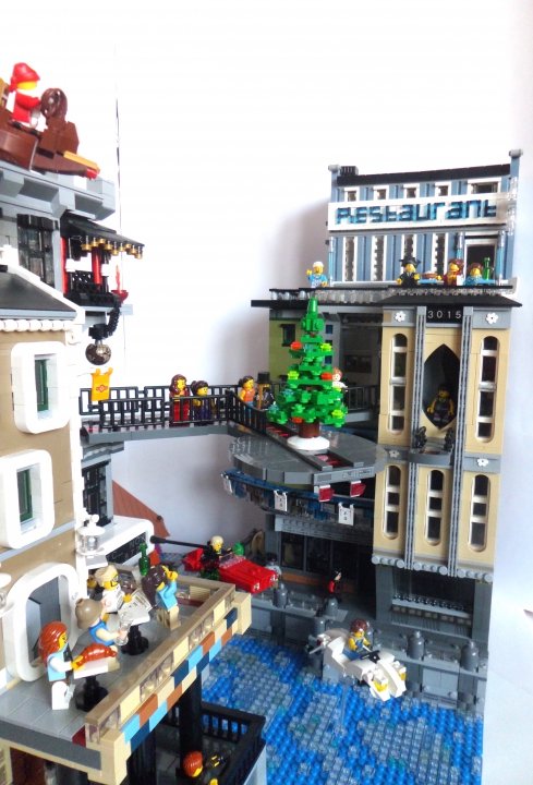LEGO MOC - New Year's Brick 3015 - Празднование Нового года в городе будущего