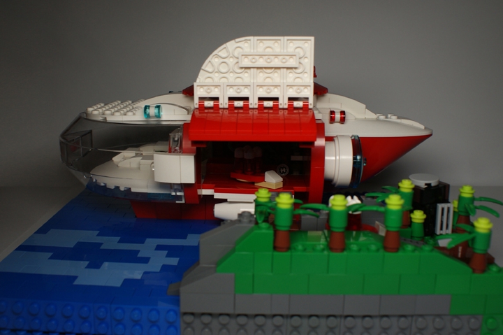 LEGO MOC - Submersibles - Грузовая подводная лодка CS-R32: Выгрузка груза в далеком краю