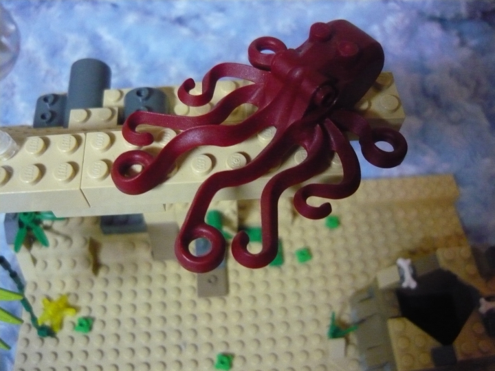 LEGO MOC - Submersibles - 'Спасение из Заоблачной Дали на подлодки мастеров'.: А вот и осьминог со своими щупальцами!