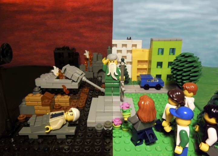 LEGO MOC - Joy and Sadness of Great Victory - Память о прошлом, благодарность за настоящее: Единственное обработанное фото (Основное)