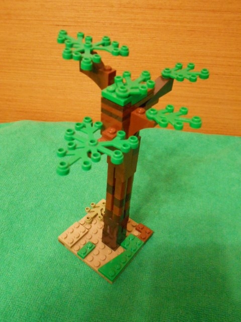 LEGO MOC - 16x16: Botany - Баобаб: Несколько фото под другим углом.