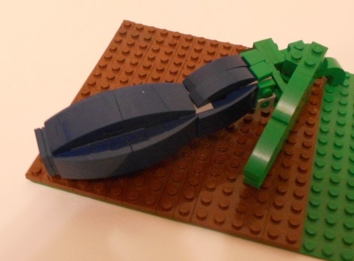 LEGO MOC - 16x16: Botany - Баклажан: Техническое фото.