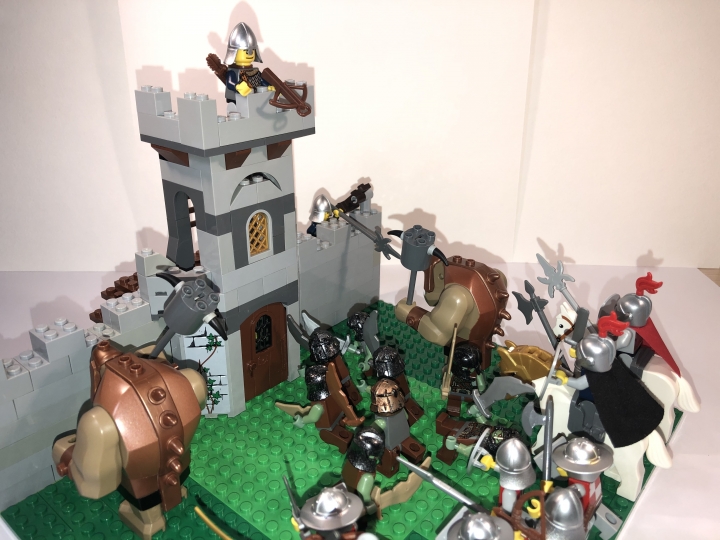 LEGO MOC - Младшая лига. Конкурс 'Средневековье'. - Штурм сторожевой башни: Общая панорама битвы.
