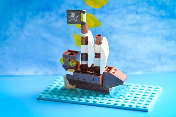 LEGO MOC - LEGO-contest 24x24: 'Pirates' - Пиратский корабль 'РАЗЯЩИЙ'
