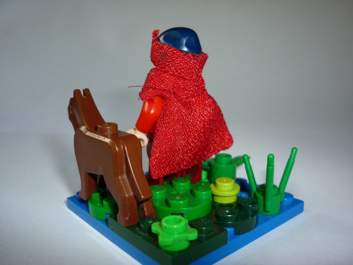 LEGO MOC - Russian Tales' Wonders - Однажды в тридевятом царстве Ивану Царевичу повезло...: Костюм.Вид сзади.