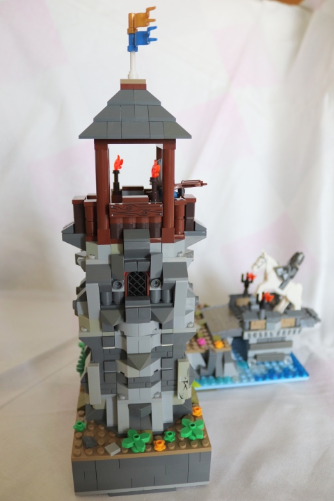 LEGO MOC - Младшая лига. Конкурс 'Средневековье'. - Средневековые дозорная башня и мост.