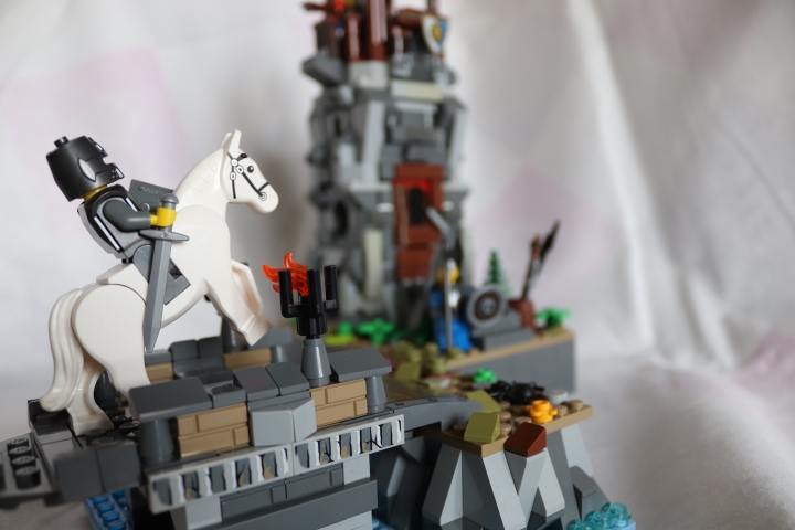 LEGO MOC - Младшая лига. Конкурс 'Средневековье'. - Средневековые дозорная башня и мост.