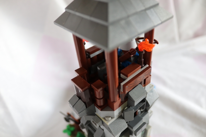 LEGO MOC - Младшая лига. Конкурс 'Средневековье'. - Средневековые дозорная башня и мост.